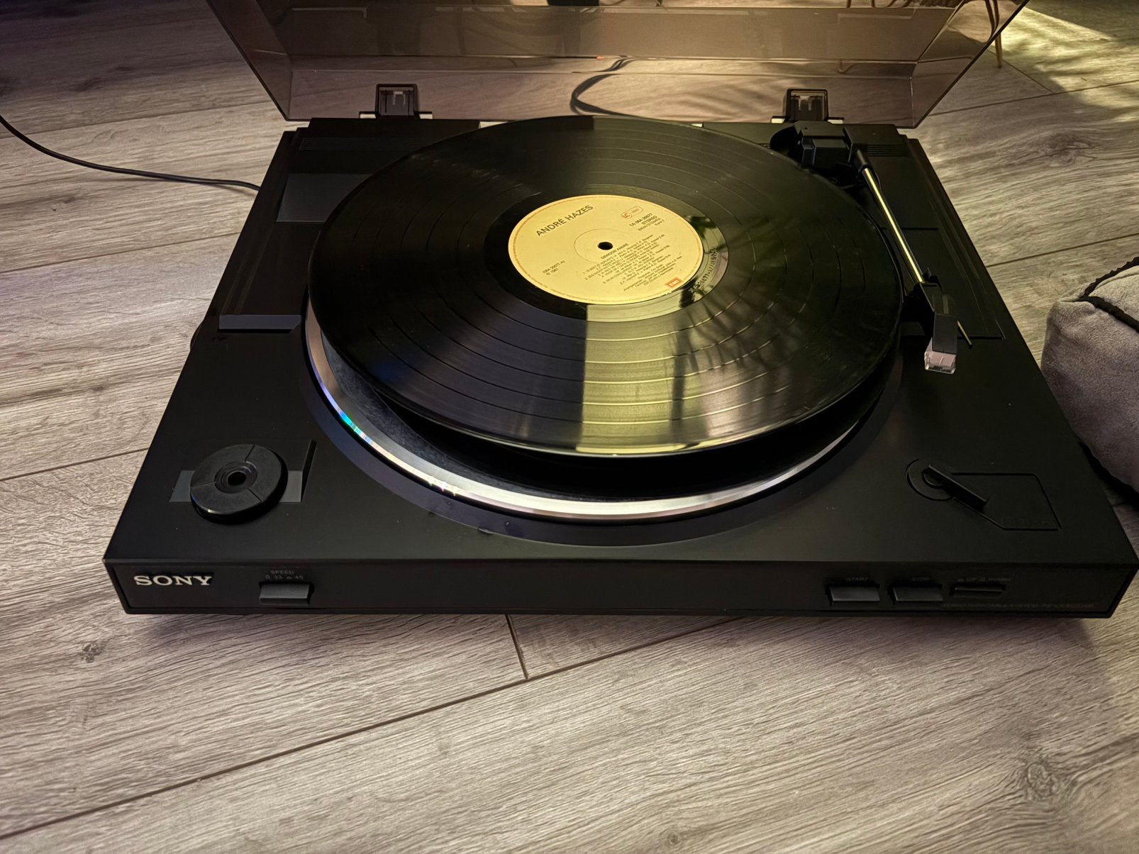 LP speler met ingebouwde speaker, Ophalen of Verzenden, Zo goed als nieuw, Overige merken