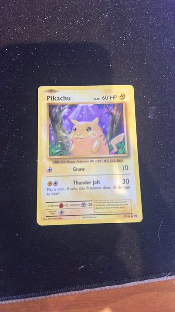pikachu kaart, Ophalen of Verzenden, Zo goed als nieuw