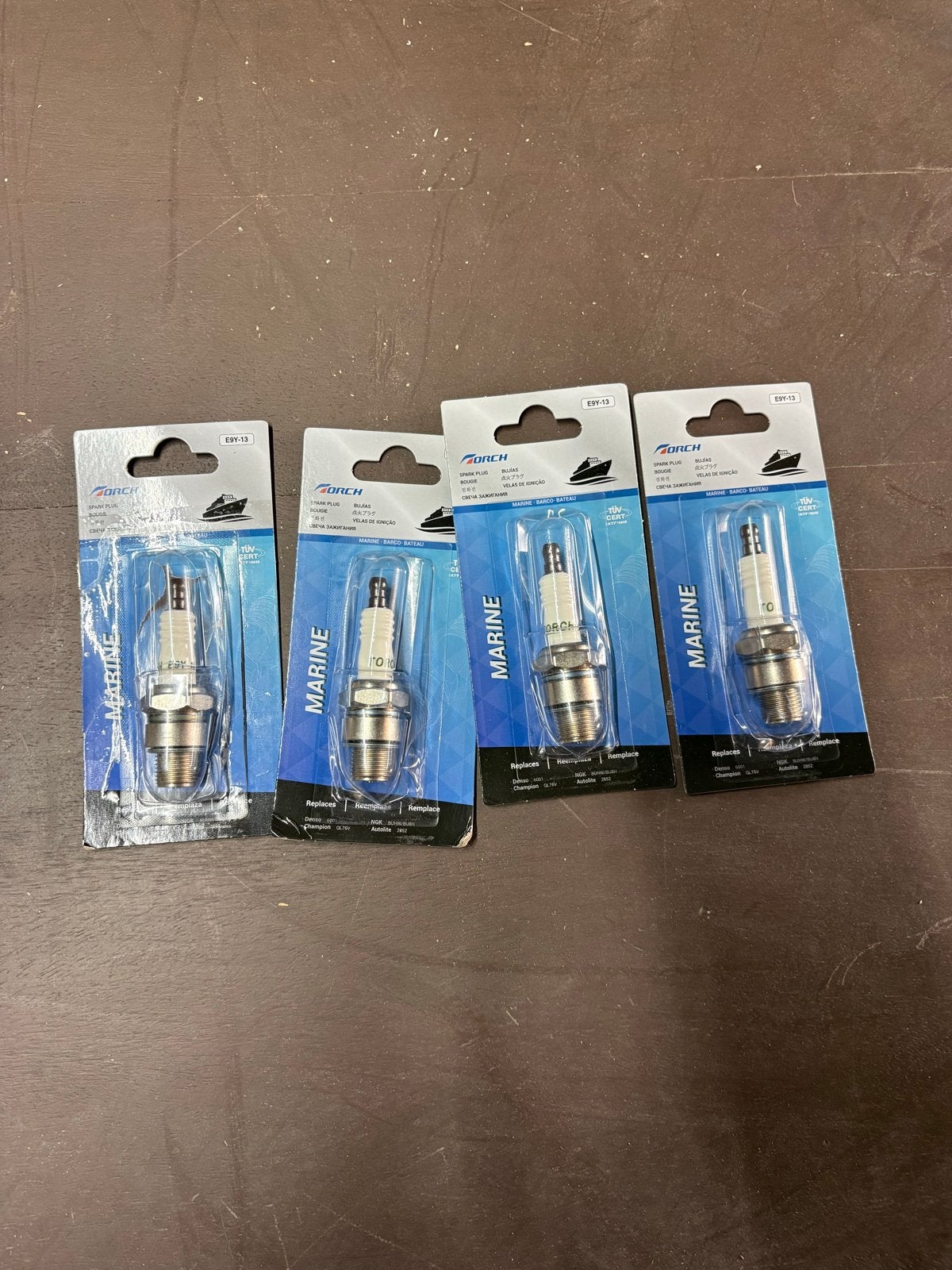4x Nieuwe Torch Marine Bougies E9Y-13 voor Bootmotoren, Ophalen of Verzenden, Nieuw, Motor en Techniek