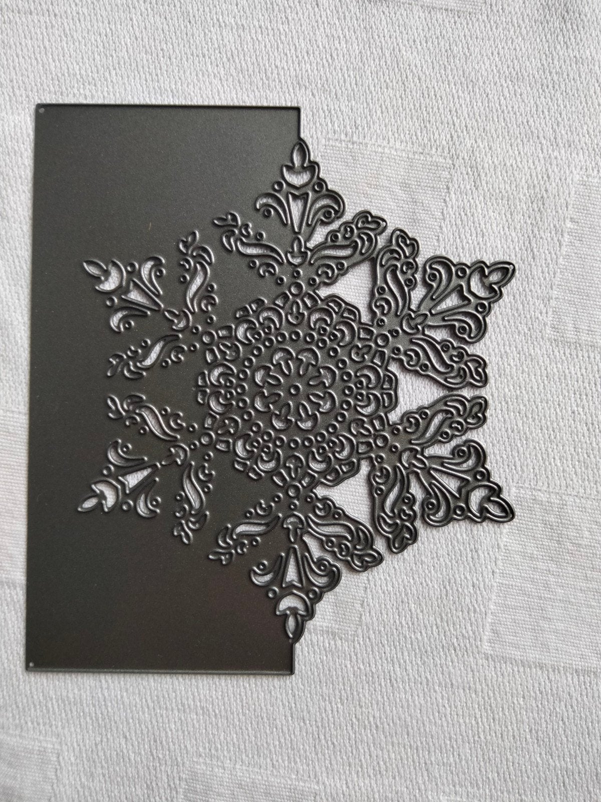Snijmal Snowflake border Yvonne Creations YCD10215, Ophalen of Verzenden, Zo goed als nieuw, Kerst, Pons of Mal