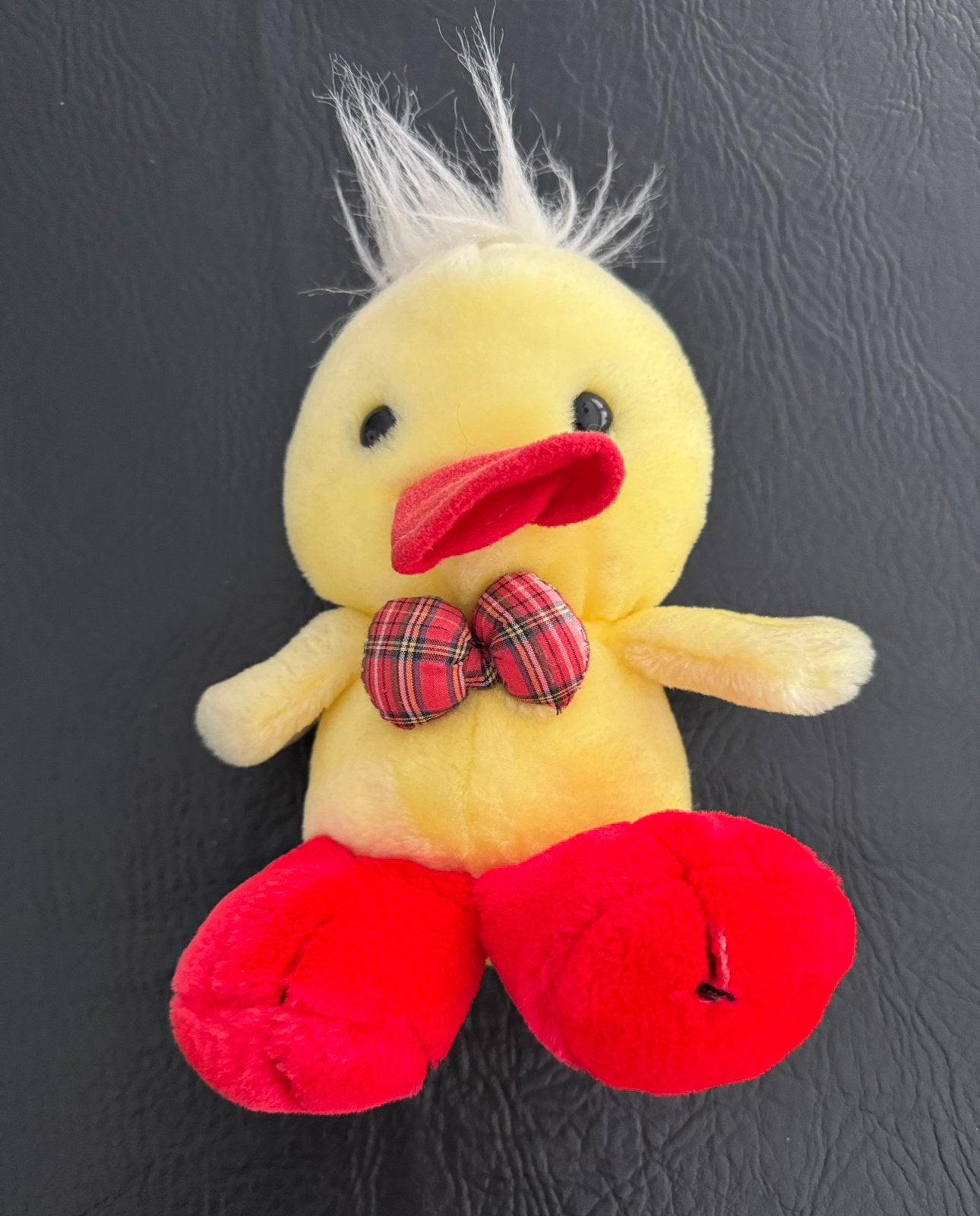 paas Knuffel eend geel rood 22 cm pasen, Kinderen en Baby's, Speelgoed | Knuffels en Pluche, Ophalen of Verzenden, Gebruikt, Eend