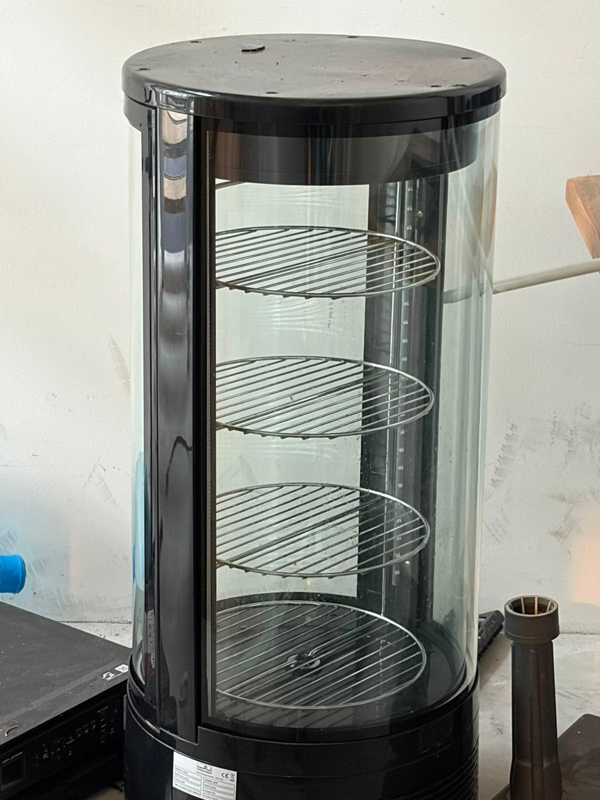 Horeca Vitrinekast met Draaiplateaus - Perfect voor Snacks, Ophalen of Verzenden