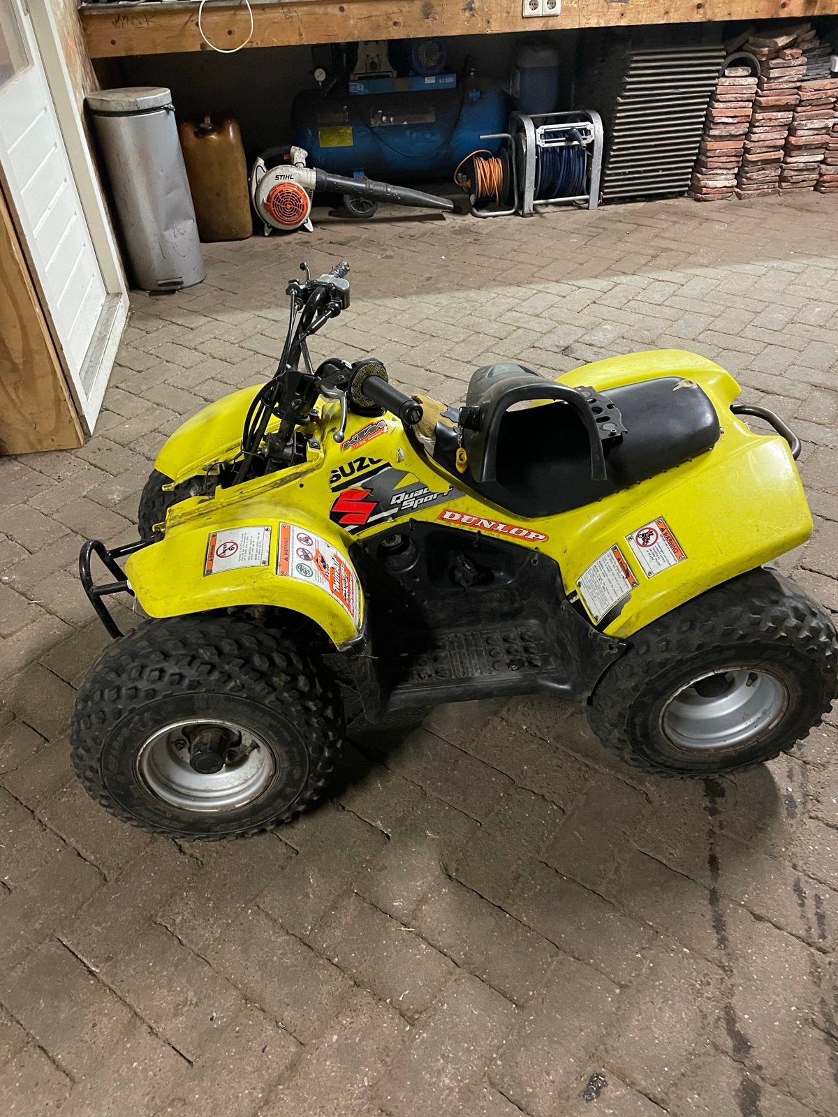 Quad Suzuki met mankementen - Bieden of bellen, Motoren, Quads en Trikes, 1 cilinder, 11 kW of minder