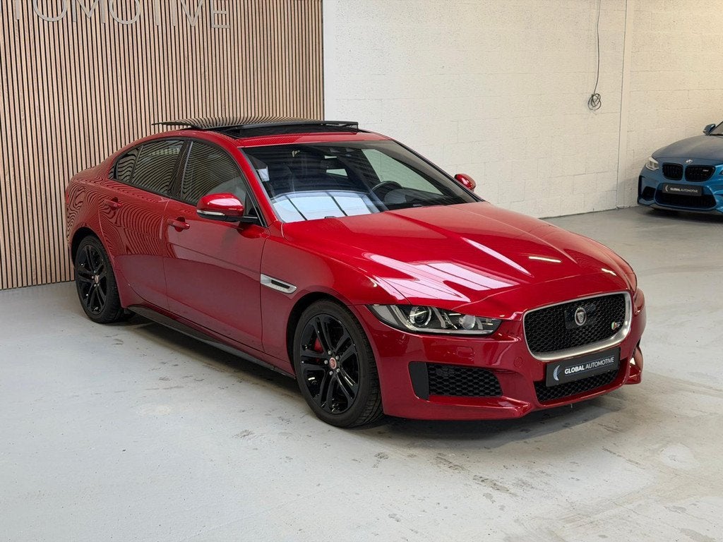 Jaguar XE 3.0 S V6 - SCHUIFDAK - CAMERA - VOORRUIT VERWARMIN, Automaat, Achterwielaandrijving, Gebruikt, 2995 cc