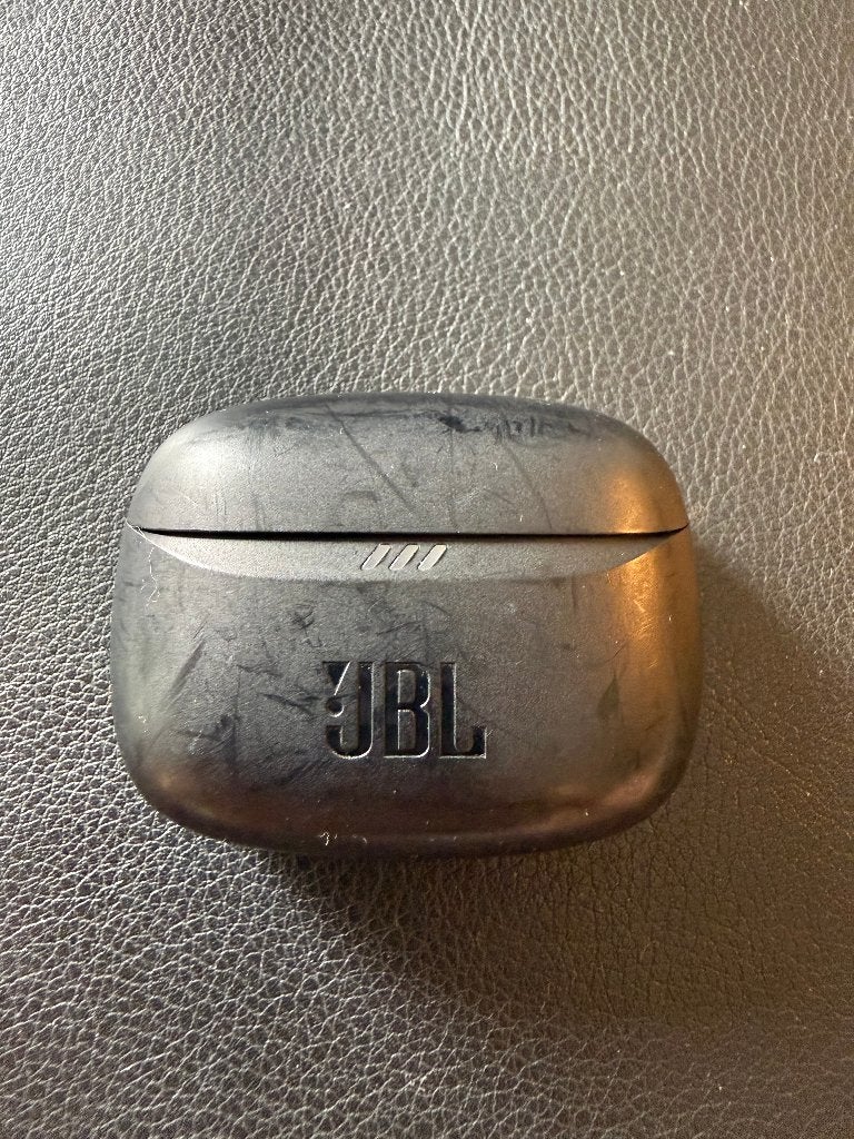 Original JBL Tune Buds 2 charging case, Gebruikt, Zwart, Ophalen of Verzenden, JBL