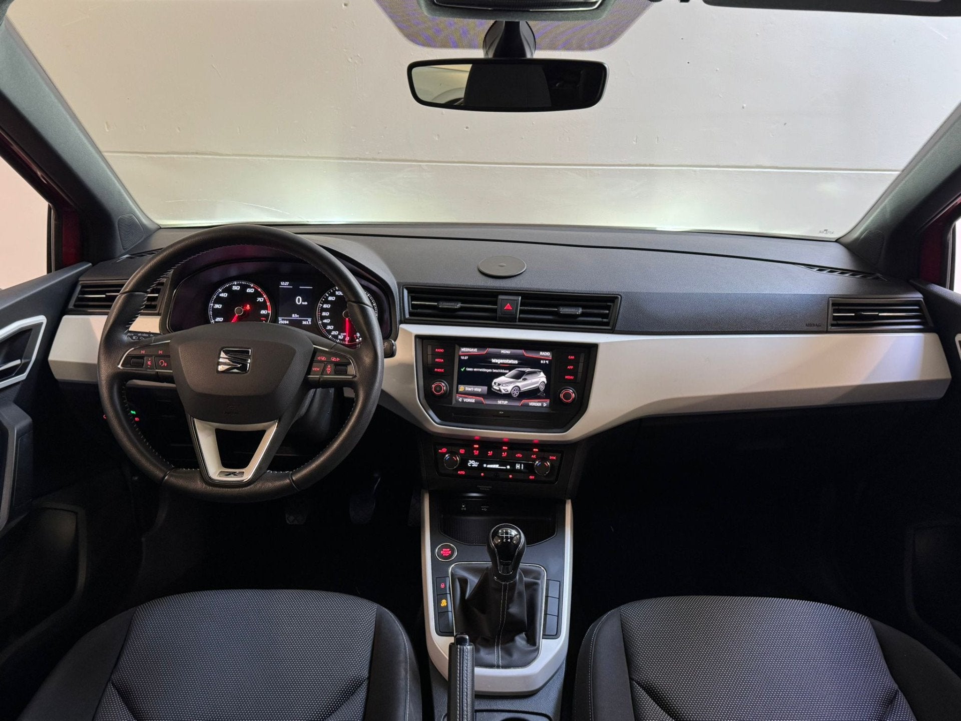 SEAT Arona TSI 95PK EXCELLENCE BUSINESS LED/CRUISE/ECC, Auto's, 12 maanden, Gebruikt, 49 €/maand, Origineel Nederlands