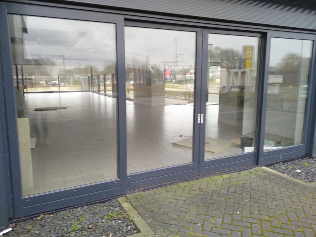 Hardhout kozijn met w schuifdeuren 4 vakken
