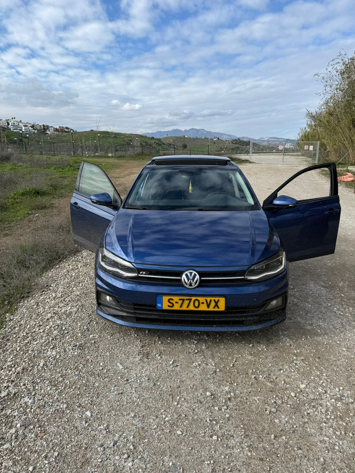 Volkswagen Polo 1.6 TDI 95 PK DSG R-Line | CarPlay | 2020, Auto's, Stof, Blauw, Emergency brake assist, Particulier