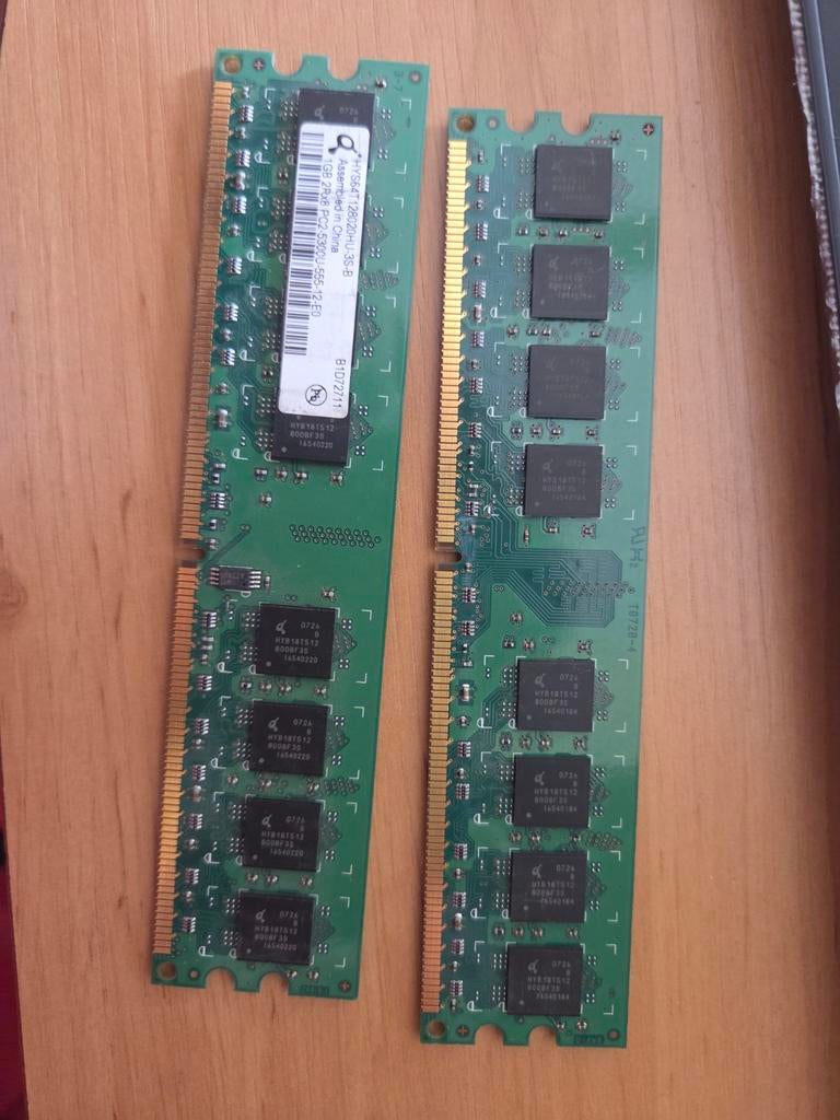2x1GB DDR2 Werkgeheugen (RAM) voor Desktop, Gebruikt, Ophalen of Verzenden, DDR2, Desktop