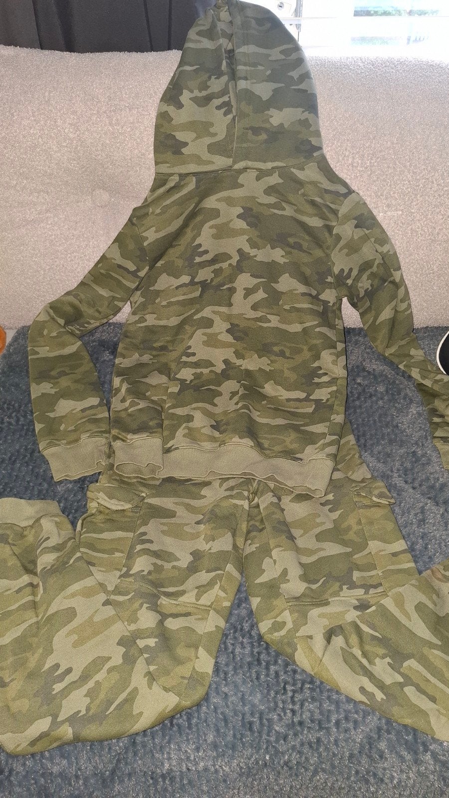 Mooi camouflage trainingspak mt 158/164 - Zo goed als nieuw, Ophalen