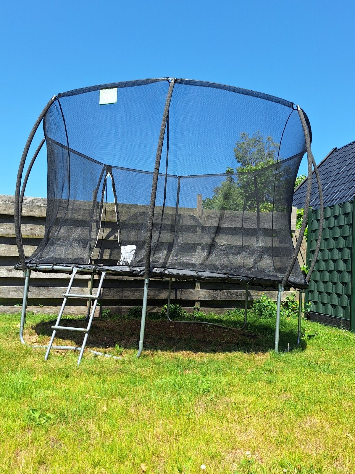 Grote trampoline 366 met beschermnet - Zo goed als nieuw, Ophalen, Zo goed als nieuw