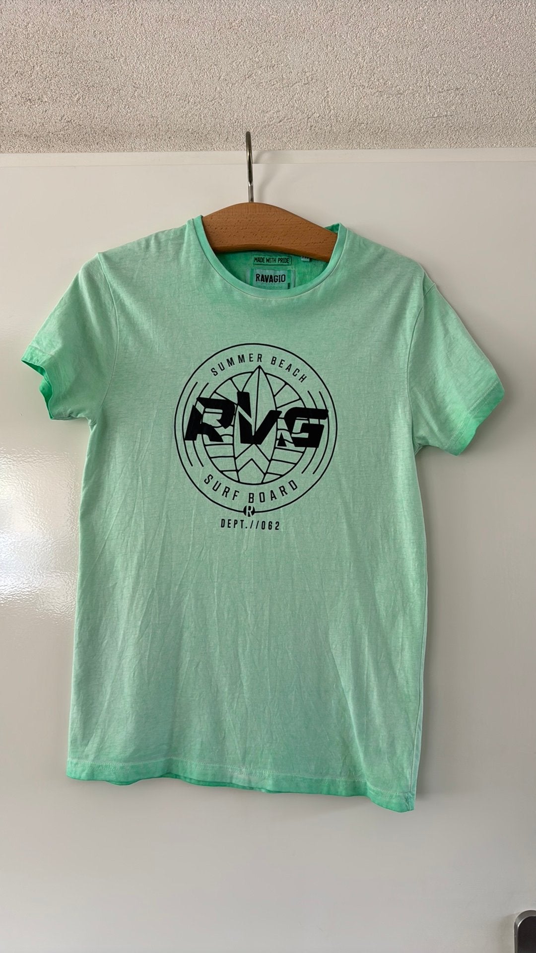 Nieuw t shirt maat 164/170 ravagio groen, Kinderen en Baby's, Kinderkleding | Maat 170, Ophalen of Verzenden, Nieuw, Jongen, Shirt of Longsleeve