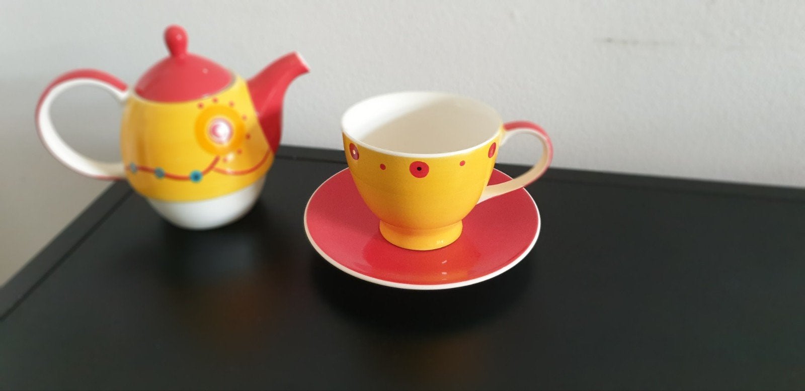 Cha Cult theepot met kop en schotel, geel/rood, Ophalen, Gebruikt, Overige merken, Keramiek