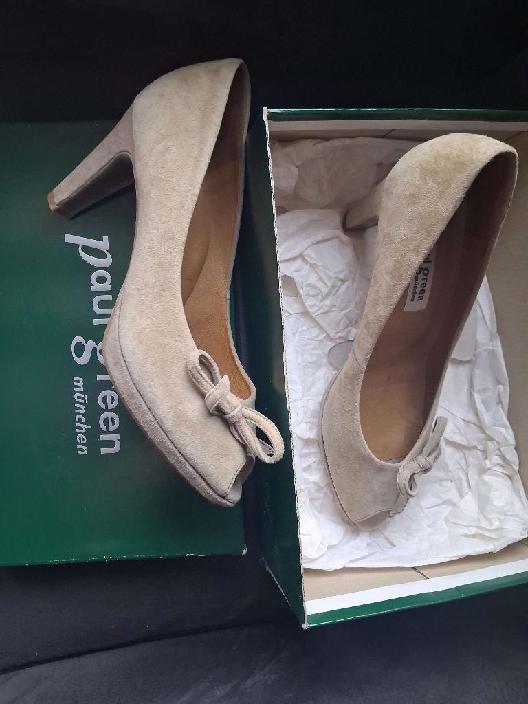 Paul Green suede schoenen maat 38,5 nog nieuw, Kleding | Dames, Ophalen, Nieuw, Beige, Schoenen met hoge hakken