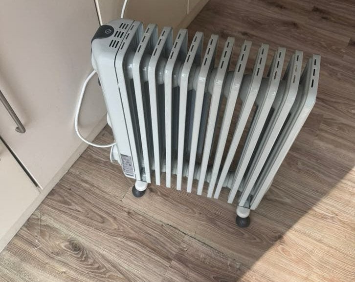DeLonghi Olieradiator–Elektrische Kachel in Zeer Goede Staat, Ophalen, 30 tot 80 cm, Radiator, Minder dan 60 cm