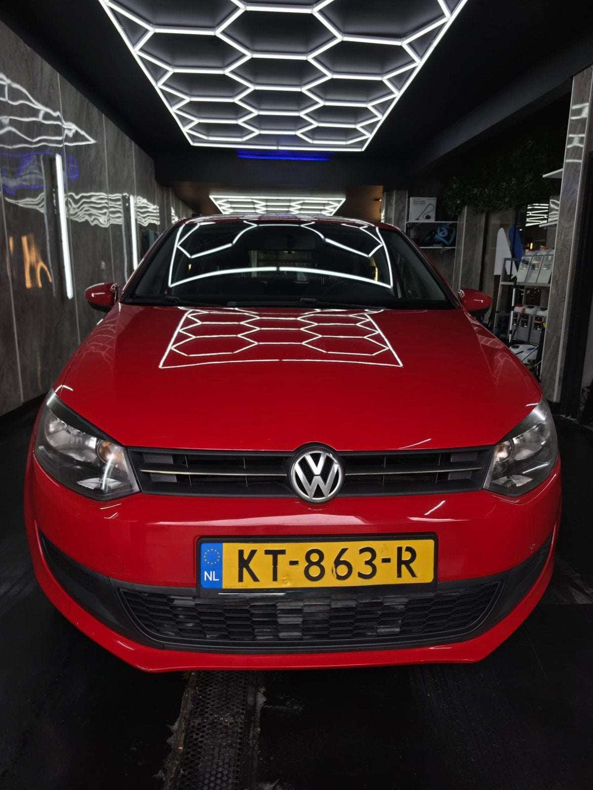 Volkswagen Polo 1.2  2010 Rood, Auto's, Volkswagen, Voorwielaandrijving, 40 €/maand, Zwart, 1198 cc