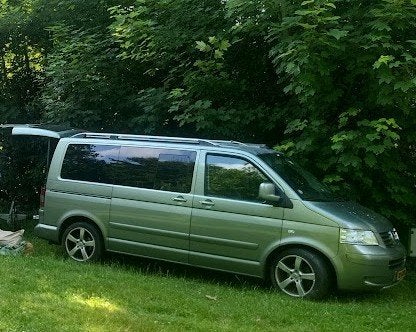 VW Multivan 2.5 Tdi camper met werk, Caravans en Kamperen, Campers, Audio installatie, Volkswagen, Tot en met 2, Particulier