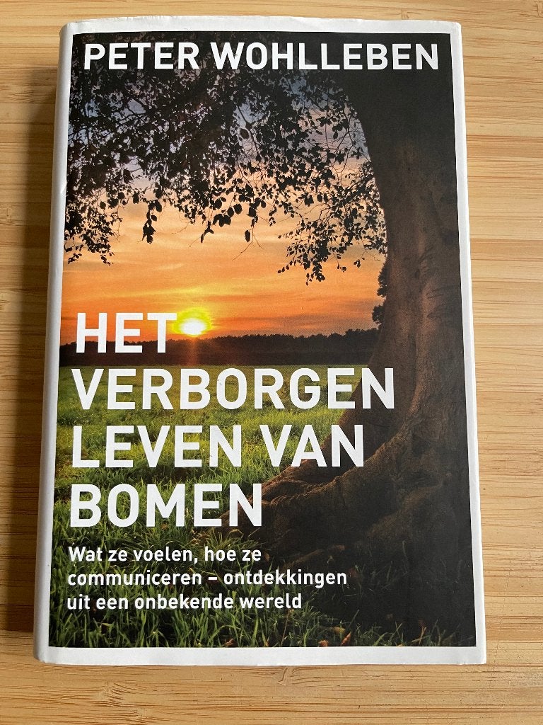 Het verborgen leven van bomen Peter Wohlleben, Boeken, Natuur, Gelezen, Bloemen, Planten en Bomen, Ophalen of Verzenden