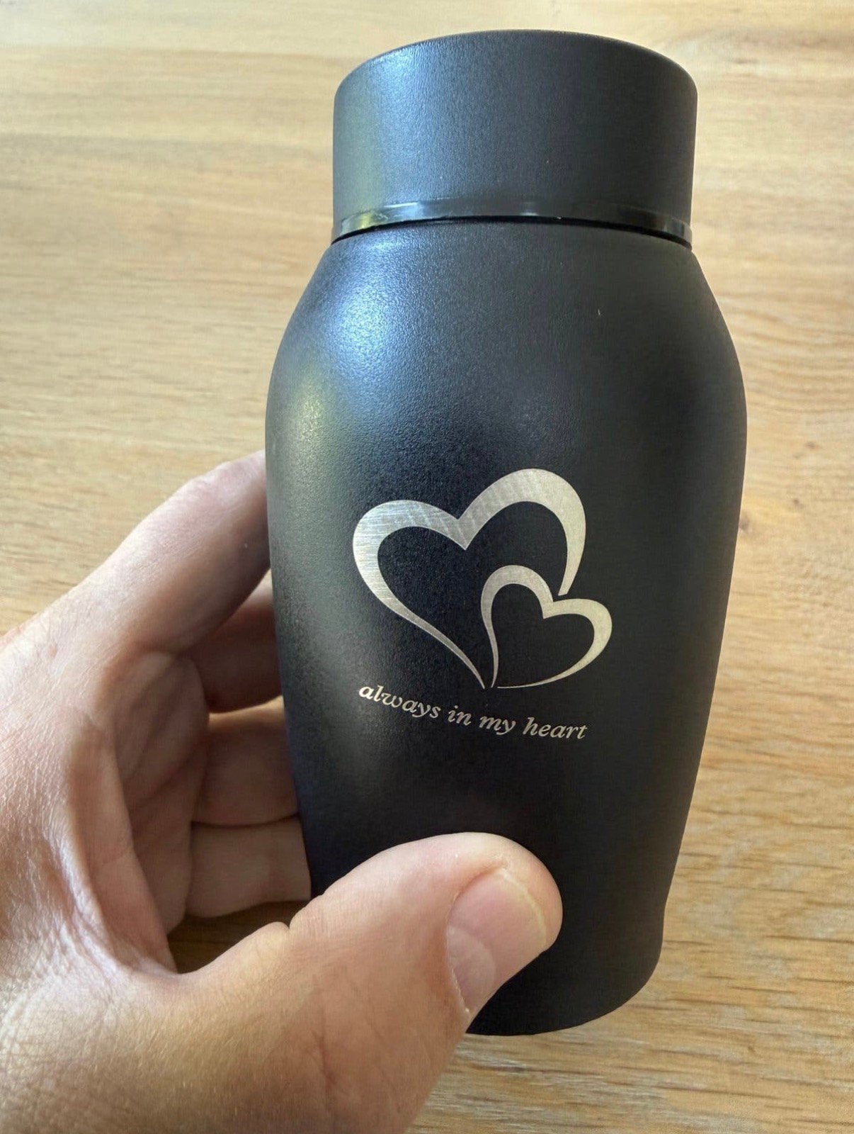 Mooie urn (nieuw !) met de tekst “ Always in my heart “, Ophalen of Verzenden, Nieuw
