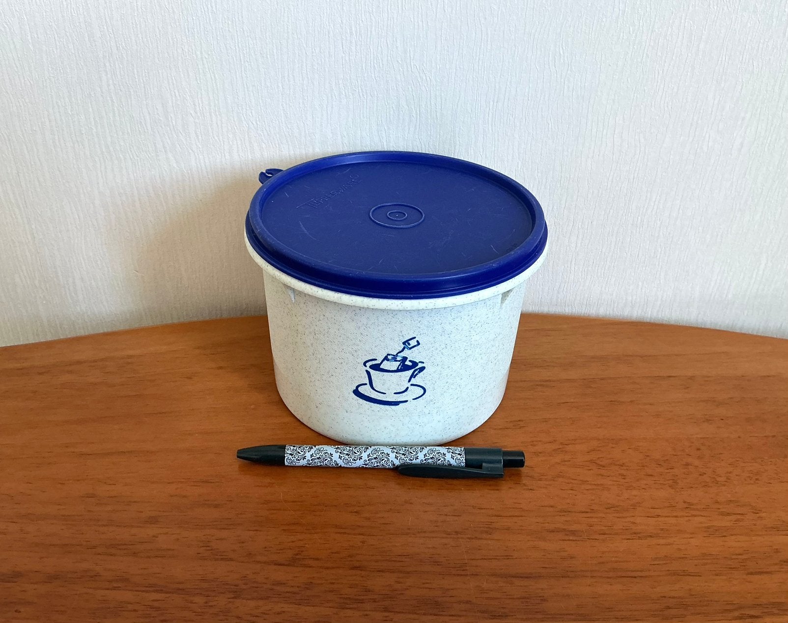 Te koop: Tupperware Theebusje voor theezakjes. €5,00., Ophalen of Verzenden, Zo goed als nieuw, Overige typen