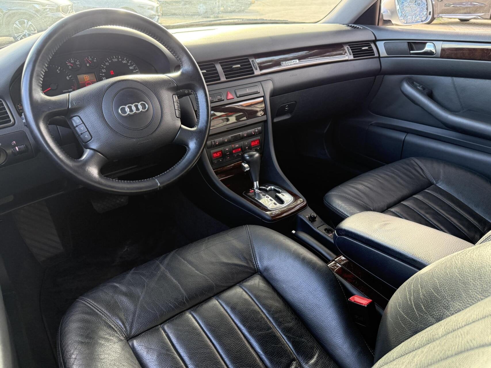 Audi A6 Limousine 2.8 5V quattro Advance 1 eigenaar, foto 5