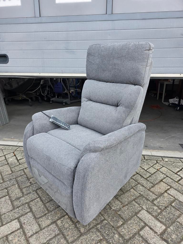 NIEUWE luxe sta op stoel mag goedkoper weg dan nieuwprijs!, Ophalen, Stof, 50 tot 75 cm