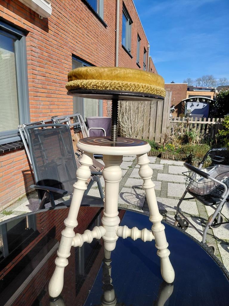 Oude verstelbare pianokruk, Ophalen of Verzenden, In hoogte verstelbaar, Gebruikt, Hout