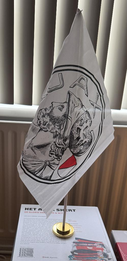 Ajax vlag oud logo op standaard 65 cm, Ophalen of Verzenden, Gebruikt, Ajax, Overige typen