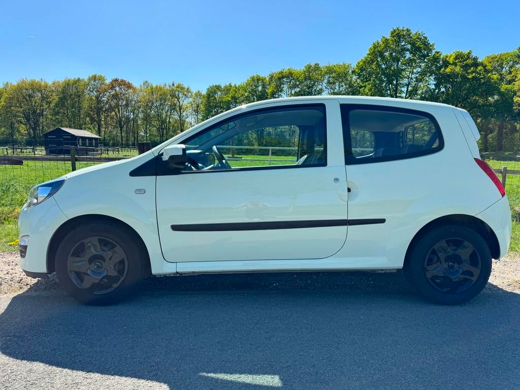 Renault Twingo 1.2 16V Collection met airco en trekhaak, Voorwielaandrijving, Gebruikt, 4 stoelen, Origineel Nederlands