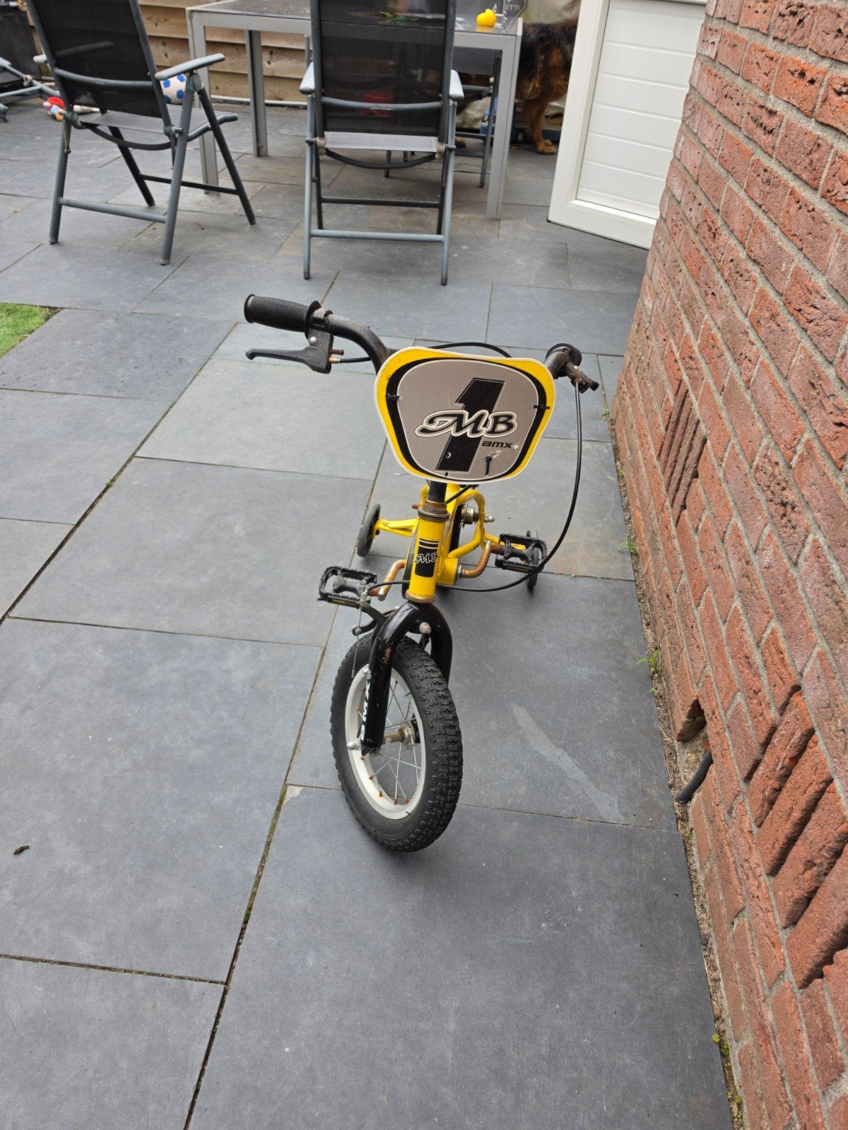 12 inch kinderfietsje - Geel met zijwieltjes, Ophalen, Terugtraprem, Zijwieltjes, Gebruikt
