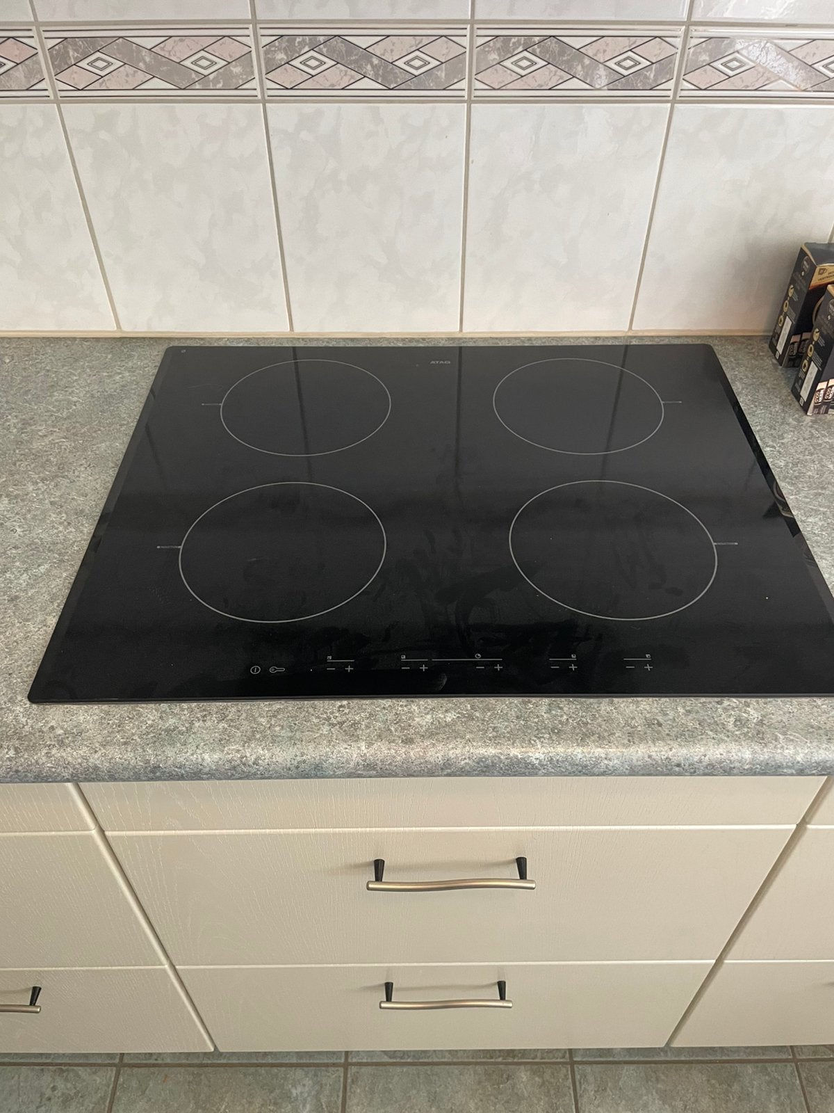 Kookplaat ATAG, Witgoed en Apparatuur, Ophalen, 4 kookzones, Zo goed als nieuw, Inbouw