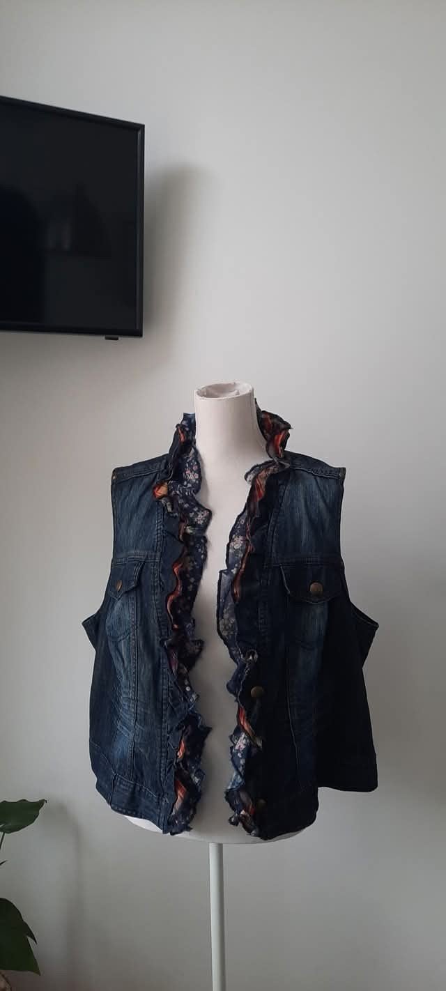 Miss Etam spijkergilet met ruches, Kleding | Dames, Overige Dameskleding, Nieuw, Ophalen of Verzenden