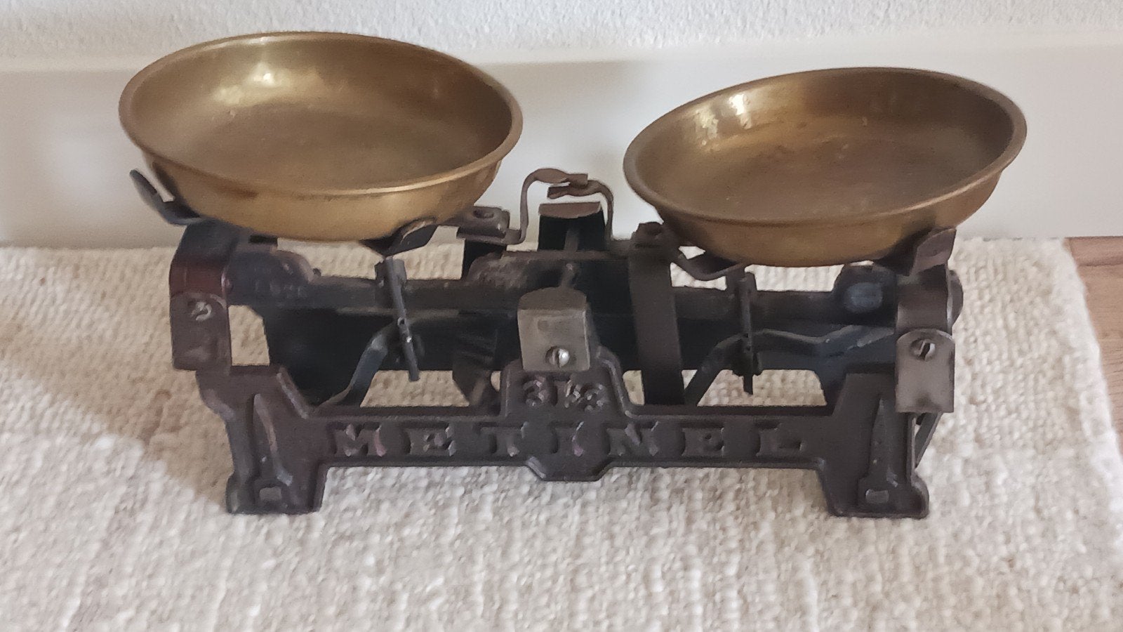 Klassieke Franse balans weegschaal, Ophalen