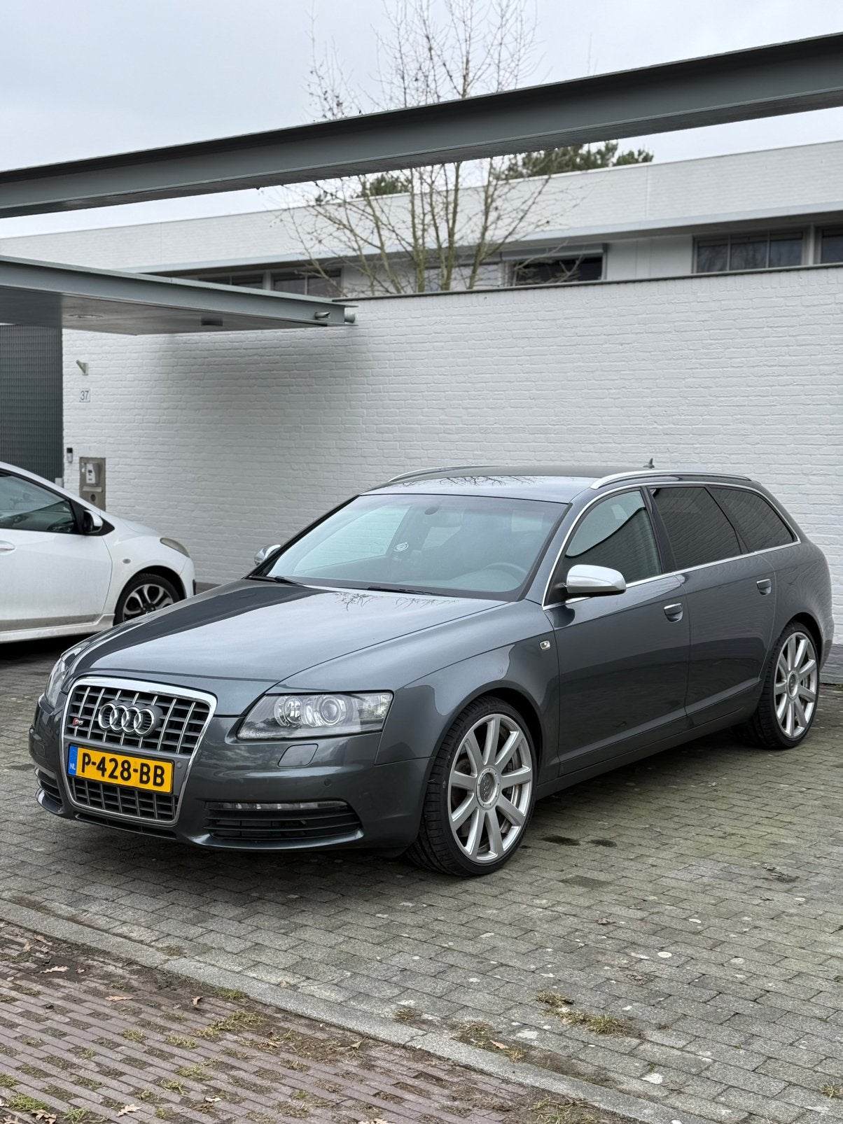 Audi S6 5.2 V10 Avant Quattro 320KW AUT 2008 Grijs, Auto's, Automaat, 435 pk, 5204 cc, Stationwagon