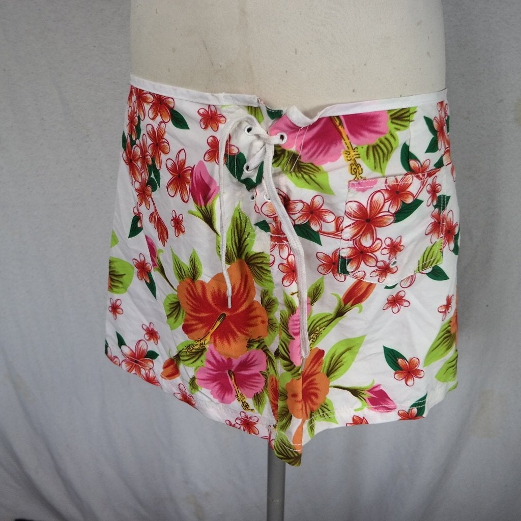 Stoer zwem/strand rokje met bloemen mt L merk Sasouma, ., Wit, Maat 42/44 (L), Ophalen of Verzenden