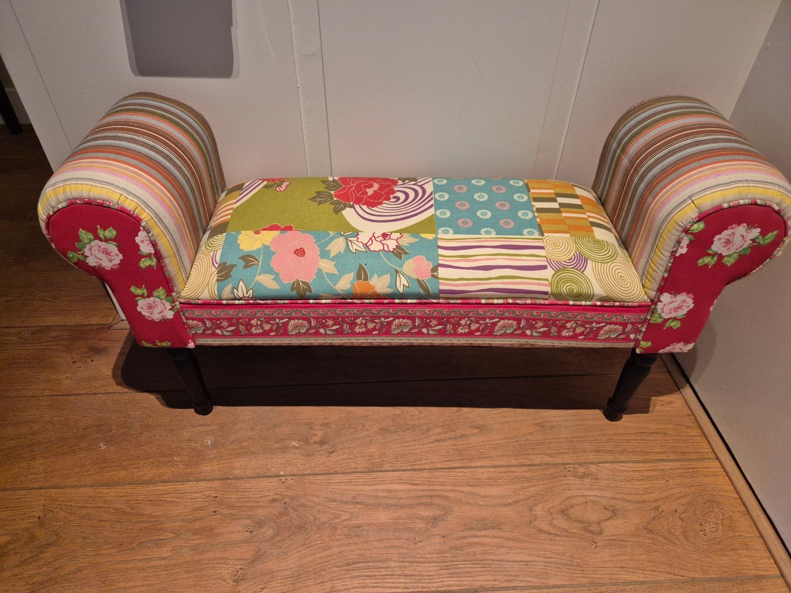 Patchwork bankje met bloemenprint en strepen, Hout, Minder dan 75 cm, Tweepersoons, Ophalen of Verzenden