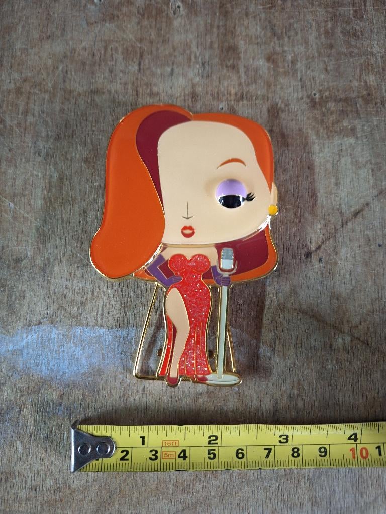 Disney Funko collector pin Jessica Rabbit uit 2021, Verzamelen, Ophalen of Verzenden, Overige figuren, Nieuw, Beeldje of Figuurtje