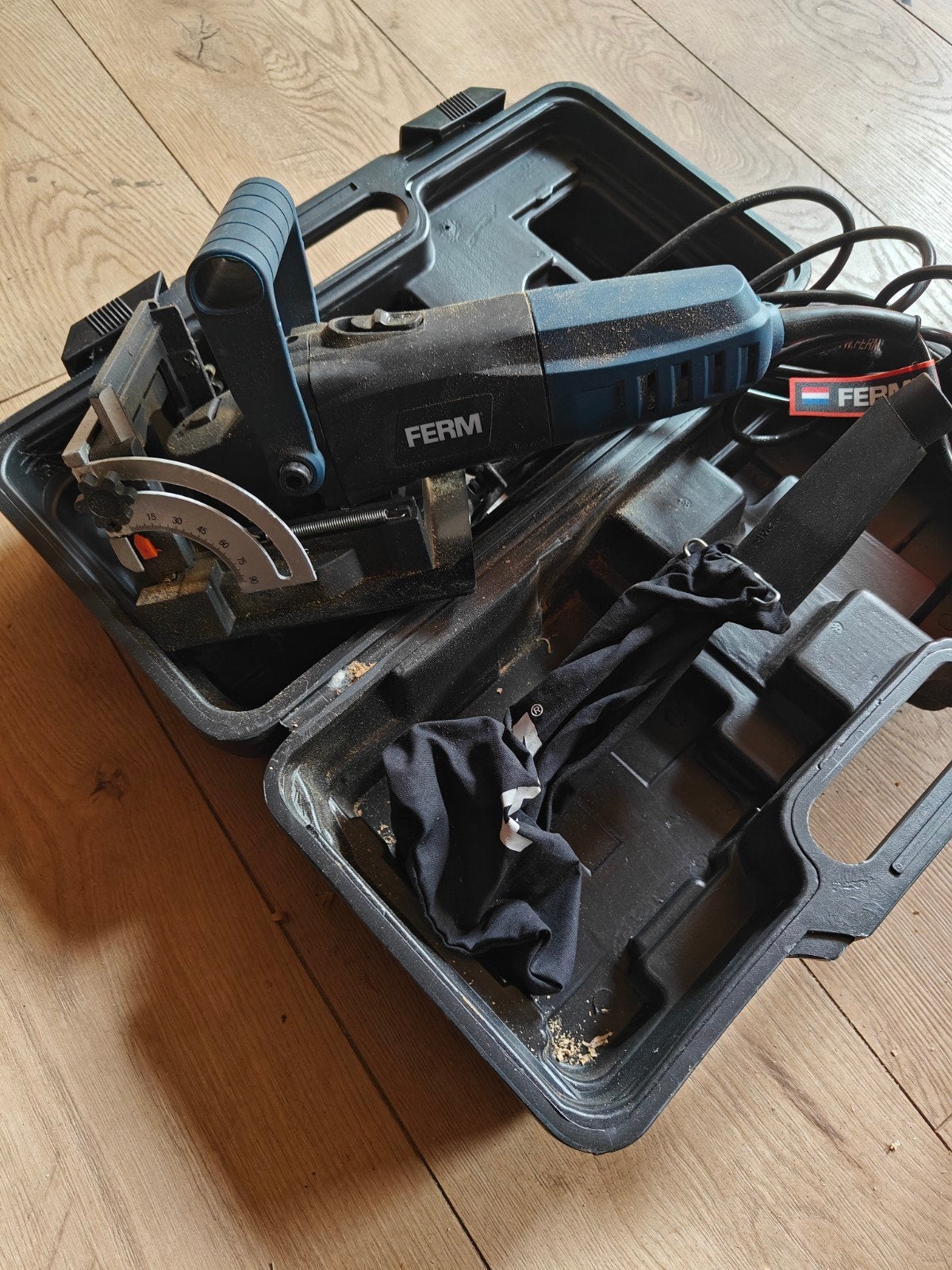 Ferm Lamellenfrees in koffer - Eenmalig gebruikt, Lamellenfrees, Ophalen of Verzenden, Elektrisch, Ferm