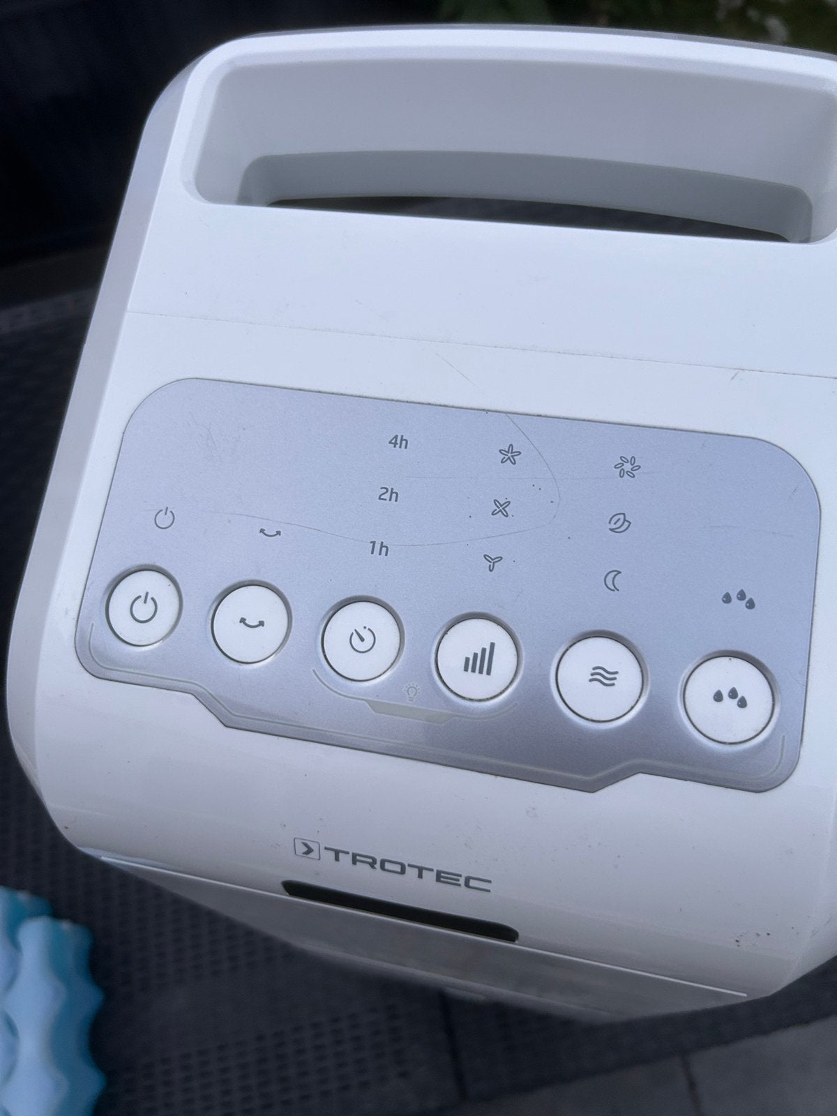 Trotec PAE 26 Luchtkoeler 3-in-1: Koelen, Ventileren, Ontvoc, Ophalen, Minder dan 60 m³, Timer, 3 snelheden of meer