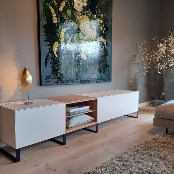 tv kast/ sideboard Piure model Edit Q - showroommodel, Huis en Inrichting, Ophalen, 150 tot 200 cm, Zo goed als nieuw, Minder dan 100 cm