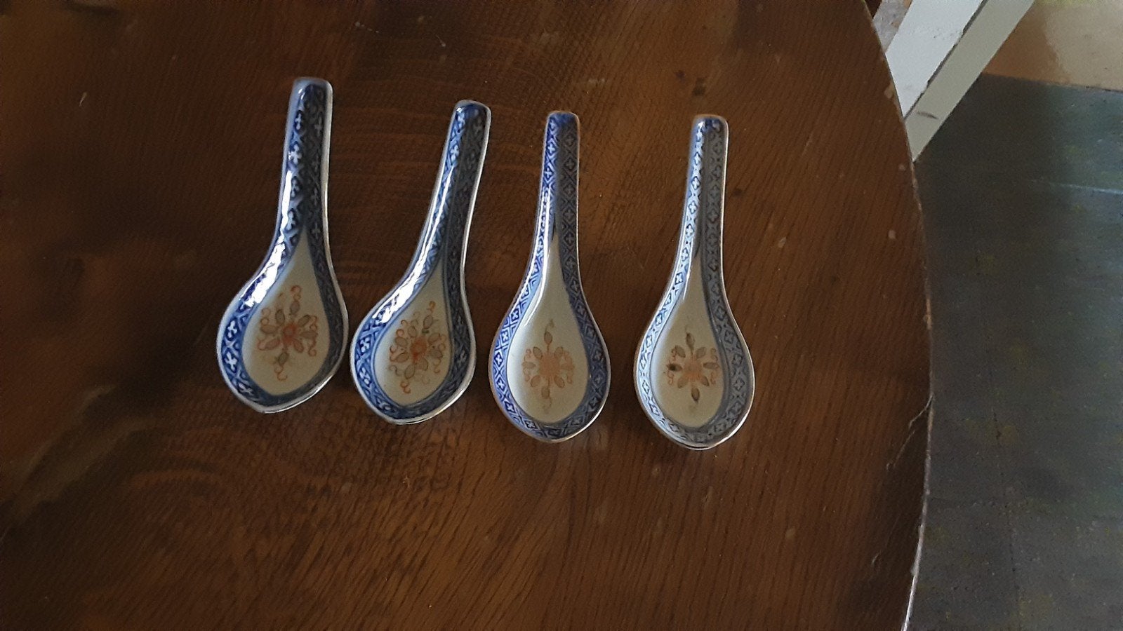 Set van 4 Chinese lepels met bloemmotief, Ophalen of Verzenden