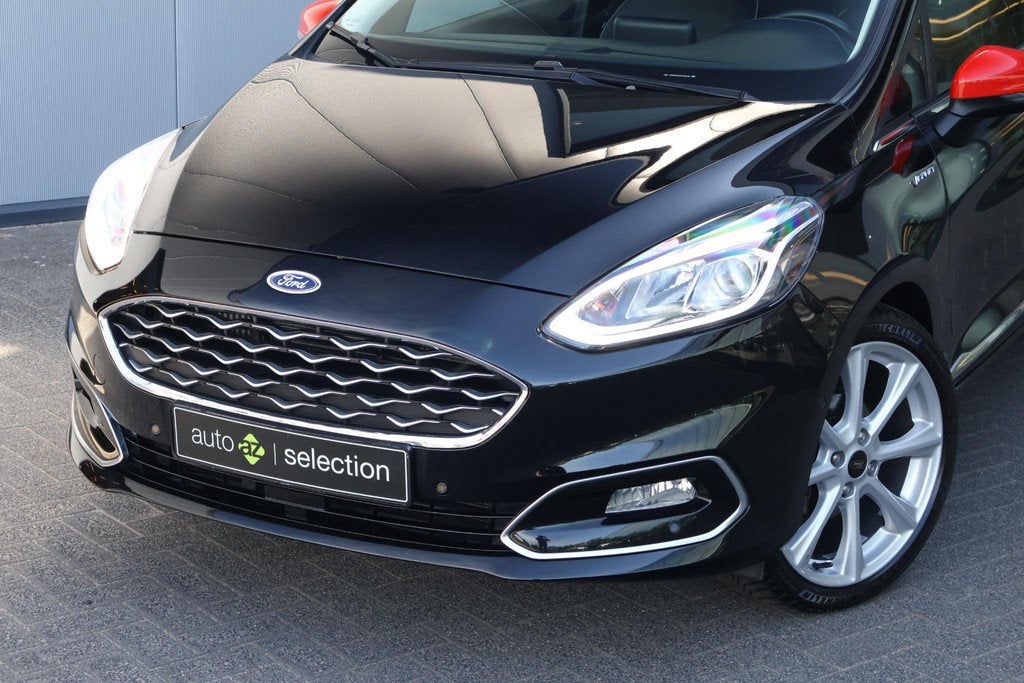 Ford Fiesta 1.0 EcoBoost Vignale / Camera / DAB / Cruise con, Voorwielaandrijving, Stof, Gebruikt, Zwart