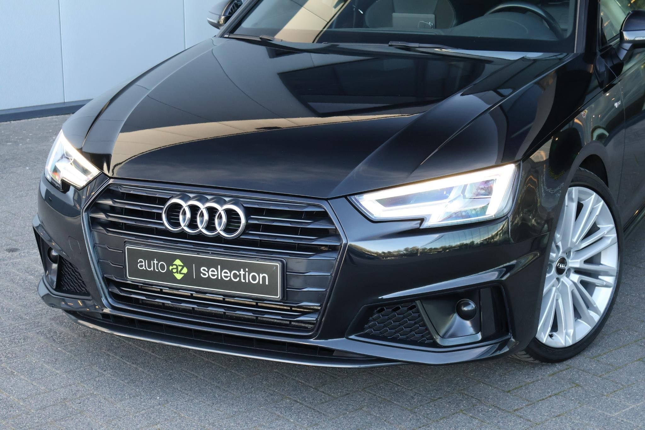 Audi A4 Avant 35 TFSI Sport S line edition / Cruise / PDC, Auto's, Gebruikt, 4 cilinders, Zwart, Origineel Nederlands