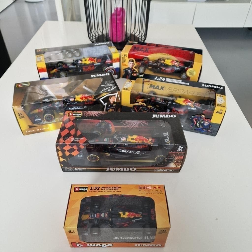 Redbull Max Verstappen auto's, Hobby en Vrije tijd, Modelauto's | 1:24, Ophalen of Verzenden, Nieuw, Bburago