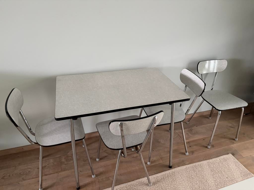 Gave vintage formica eettafel set incl 4 stoelen, Ophalen, Zo goed als nieuw, 4 tot 6 stoelen