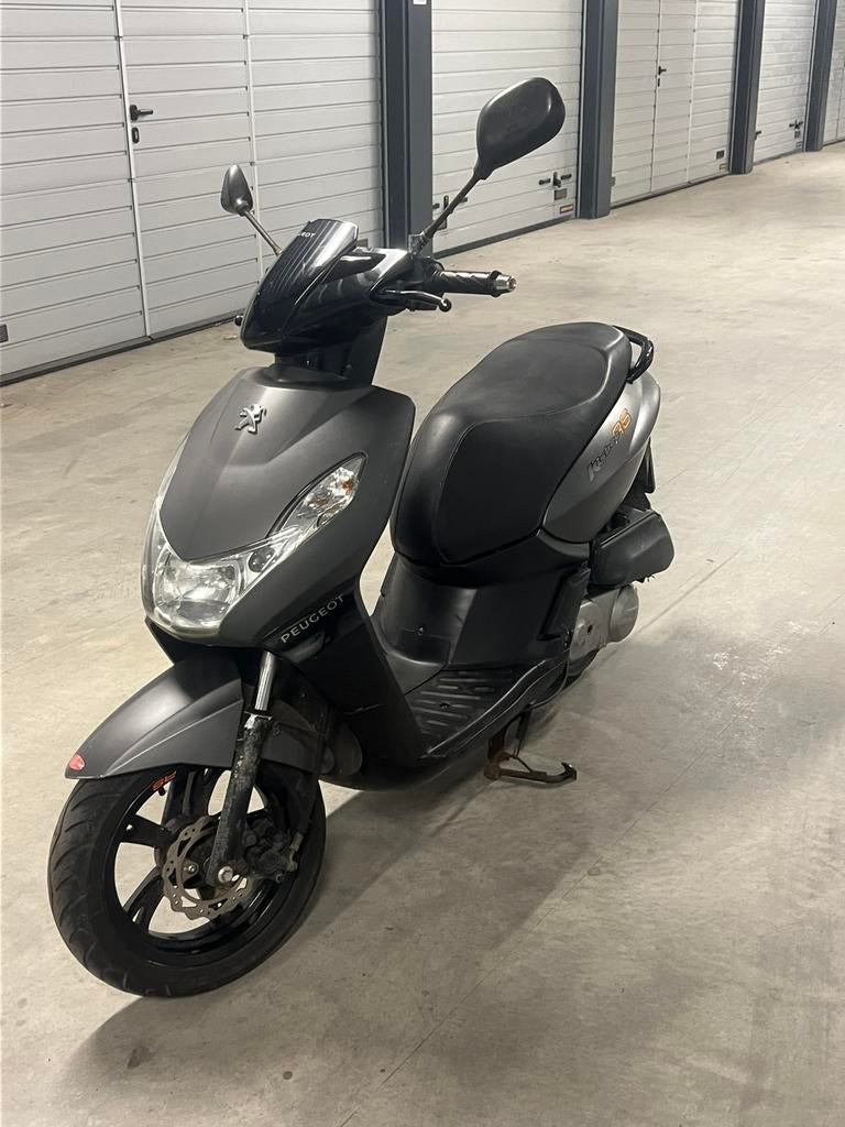 Peugeot kisbee bromscooter, Ophalen of Verzenden, Zo goed als nieuw, Benzine, Overige modellen