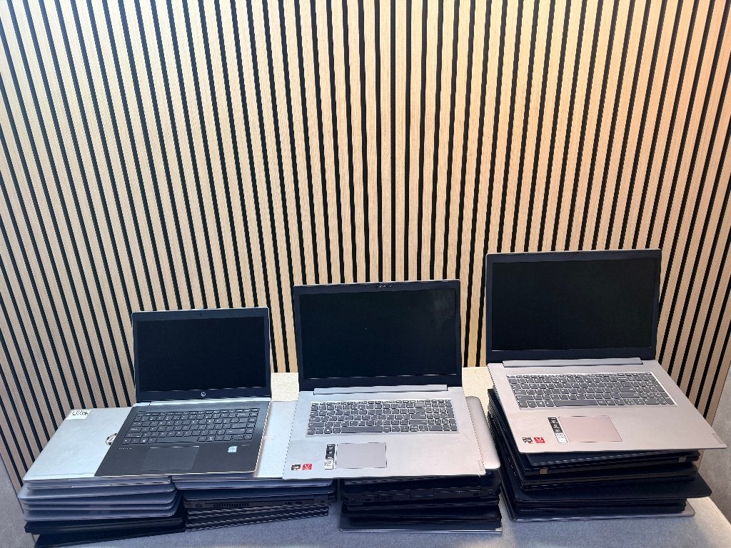 Partij 40 laptops voor onderdelen en/of reparatie tm 12e Gen, Computers en Software, Windows Laptops, Ophalen, Info@kbworldwidetrading.nl