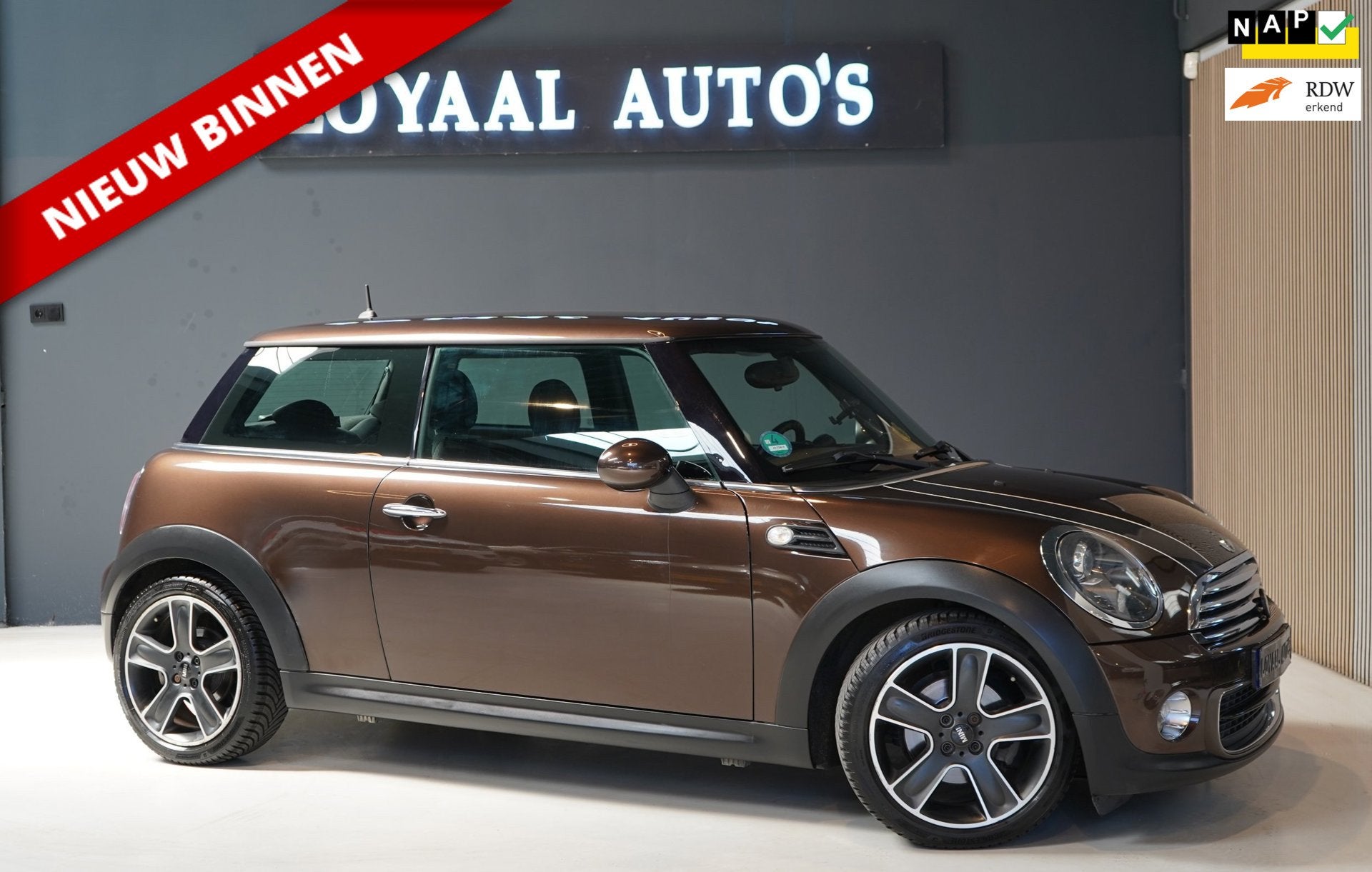 Mini 3-Deurs 1.6 One Red Hot | AIRCO | ELEK.RAMEN | NAP | AP, Voorwielaandrijving, Euro 5, Stof, Bruin
