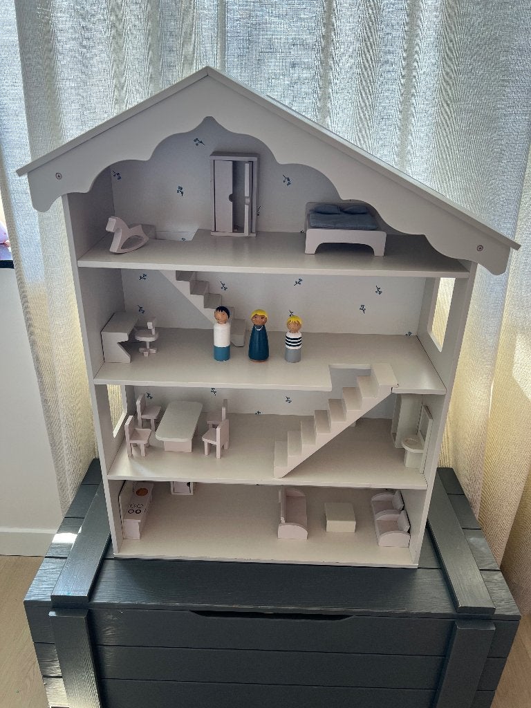 Poppenhuis ameli petitie, Ophalen, Zo goed als nieuw, Poppenhuis
