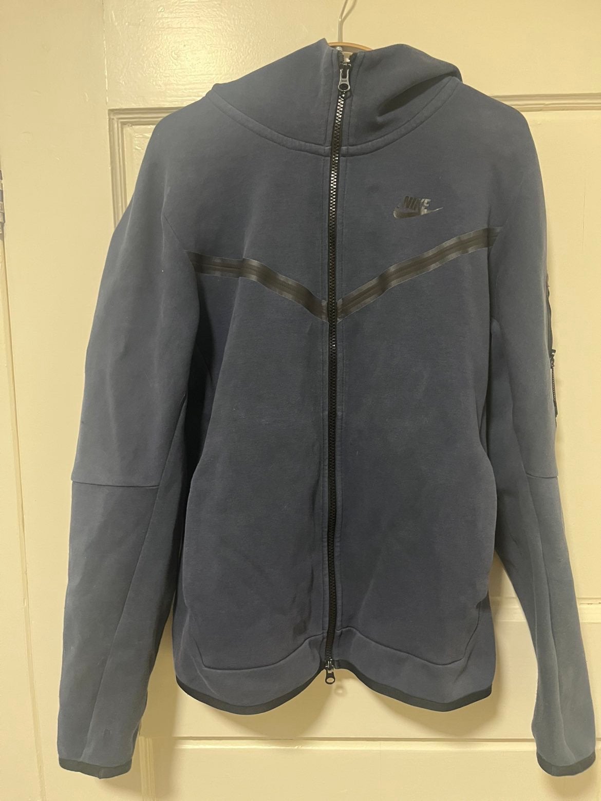Nike tech donkerblauw., Ophalen of Verzenden, Gedragen, Maat 46 (S) of kleiner, Blauw